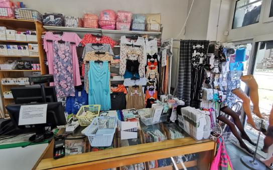 Pohled do prodejny textilu